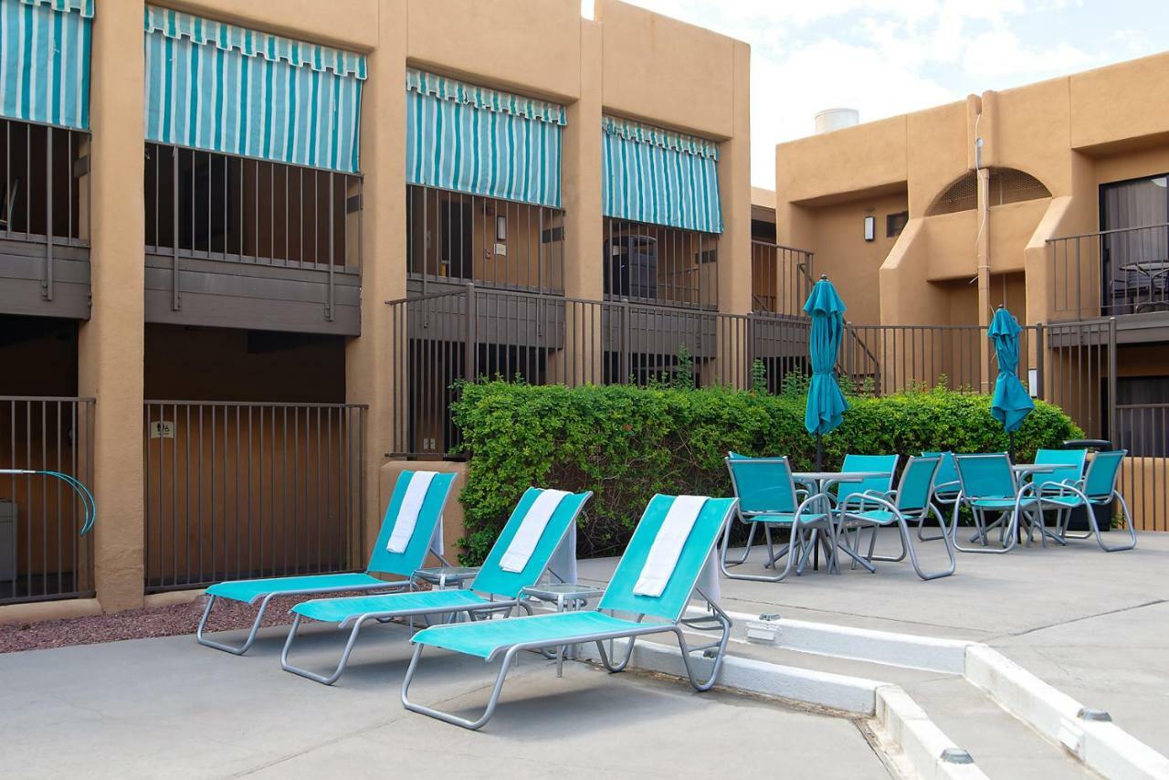 Ramada By Wyndham Tucson Airport Hotel Drexel Heights Kültér fotó